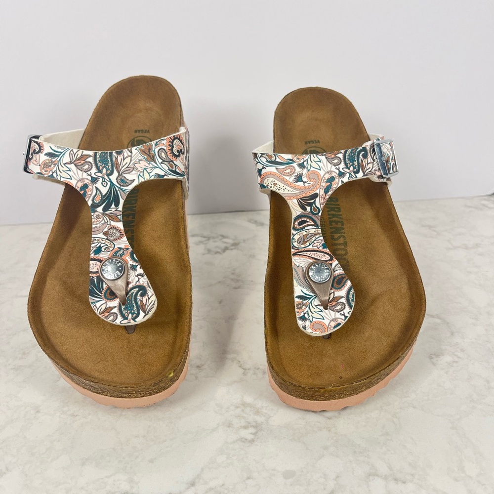Birkenstock Gizeh Thong Sandals Paisley Light Rose Pattern. Vegan